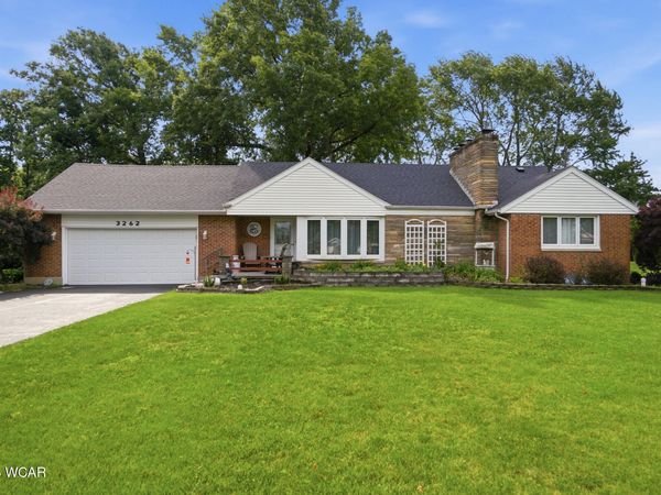 3262 Bonnieview Drive, Lima, OH 45801
