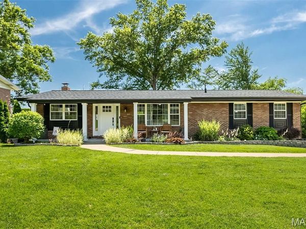 4754 Gatesbury Drive, Concord Village, MO 63128
