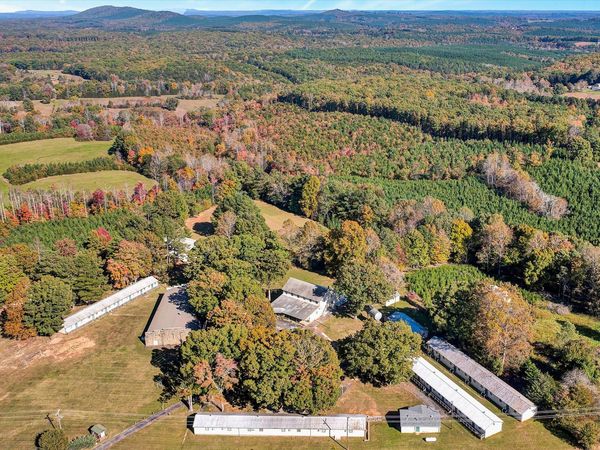 11738 Leesville RD , Lynch Station, VA 24571