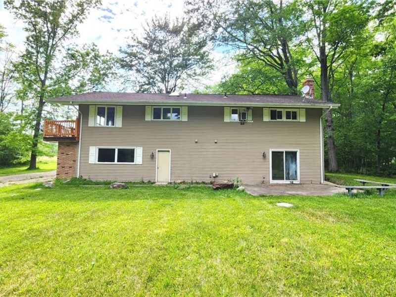 17866 Leggett Road, Montville, OH 44064 Photo 4