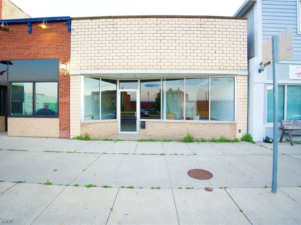 916 Broadway , Lorain, OH 44052