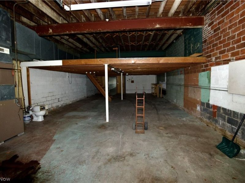 916 Broadway, Lorain, OH 44052 Photo 16