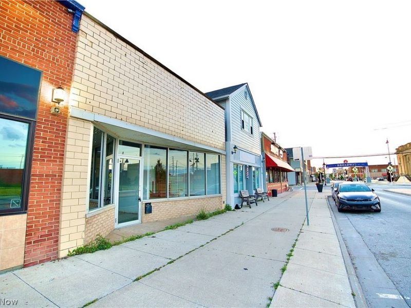 916 Broadway, Lorain, OH 44052 Photo 5