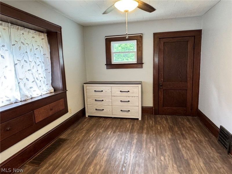 582 Robinette Court , Akron, OH 44310 Photo 6