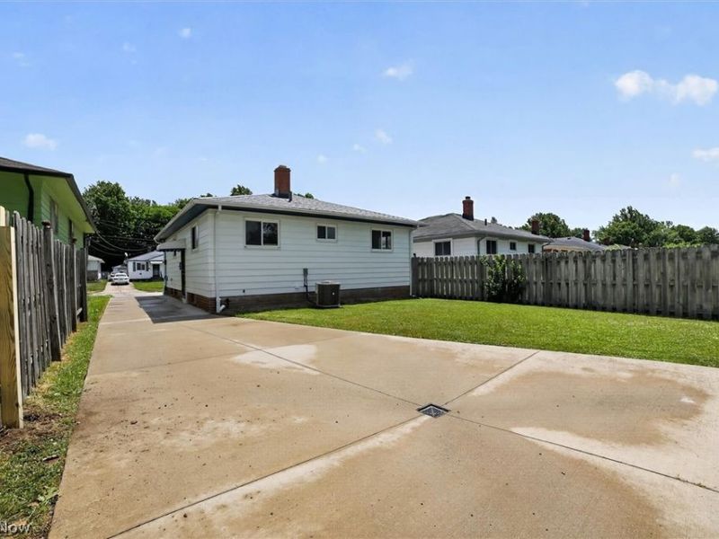 4668 Beechgrove Avenue, Garfield Heights, OH 44125 Photo 30