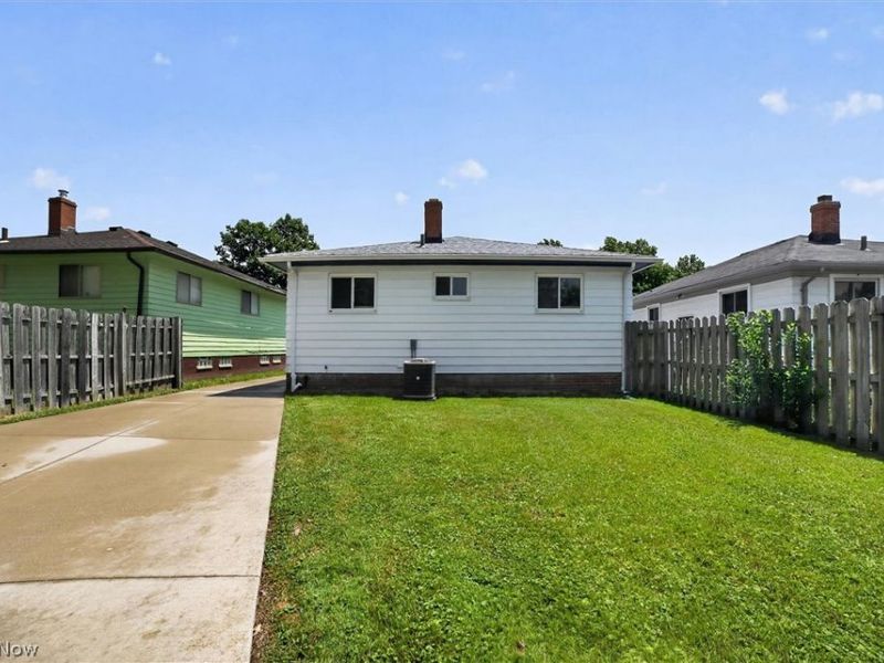 4668 Beechgrove Avenue, Garfield Heights, OH 44125 Photo 31