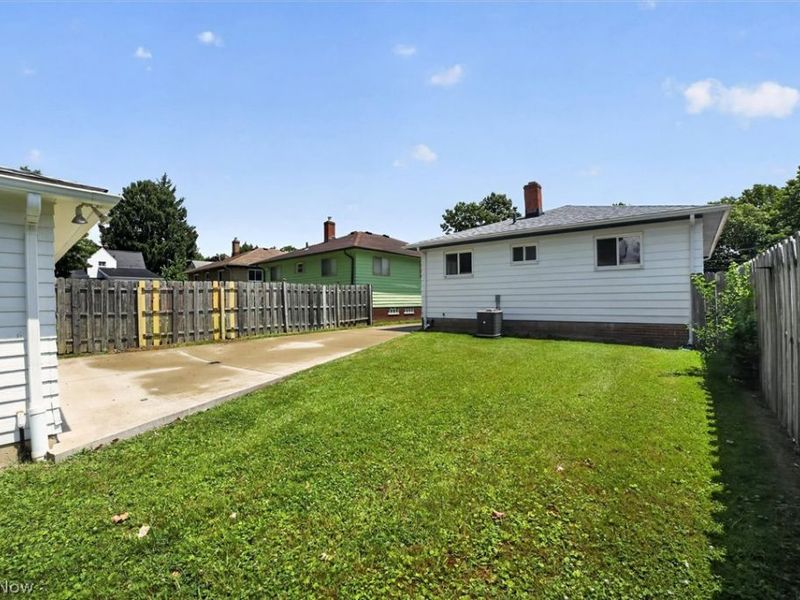4668 Beechgrove Avenue, Garfield Heights, OH 44125 Photo 32