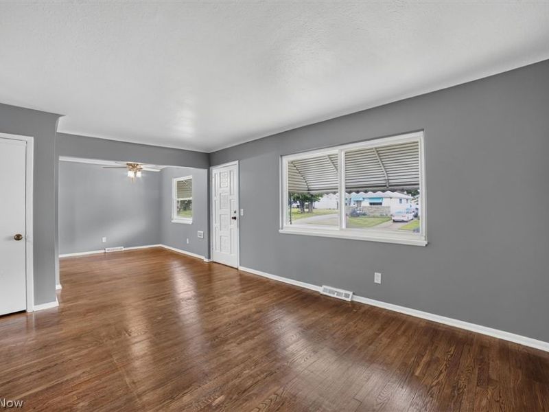 4668 Beechgrove Avenue, Garfield Heights, OH 44125 Photo 8