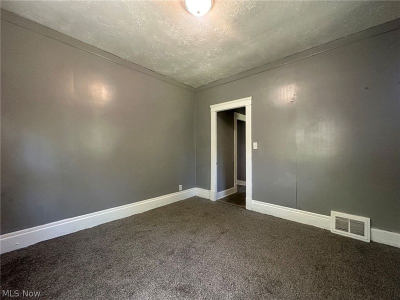 875 E 131st Street, Cleveland, OH 44108 Photo 11