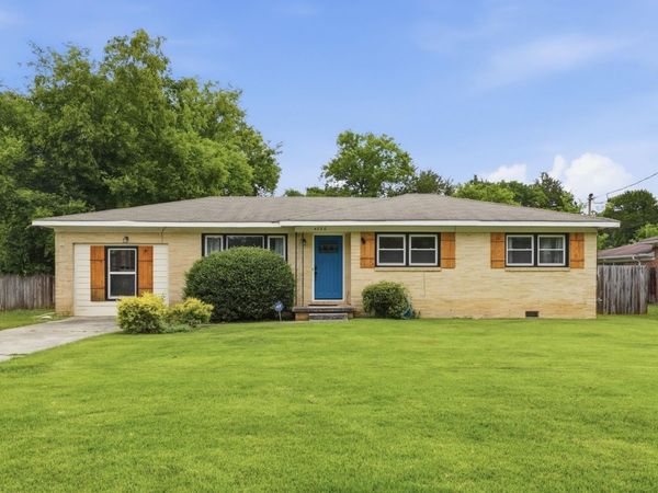 4036 Knollbrook Drive, Huntsville, AL 35810