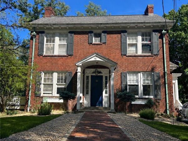 664 E Beau Street , Washington, PA 15301