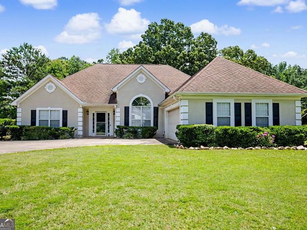 165 Crescent Circle, Newnan, GA 30265