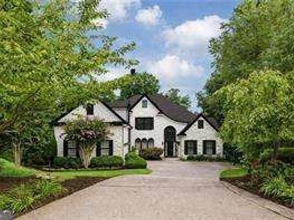 945 Waters Reach Court, Alpharetta, GA 30022