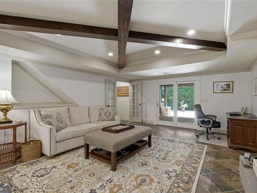 Property Image 37