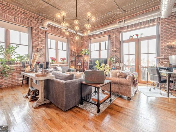3235 Roswell Road NE, Unit 819, Atlanta, GA 30305