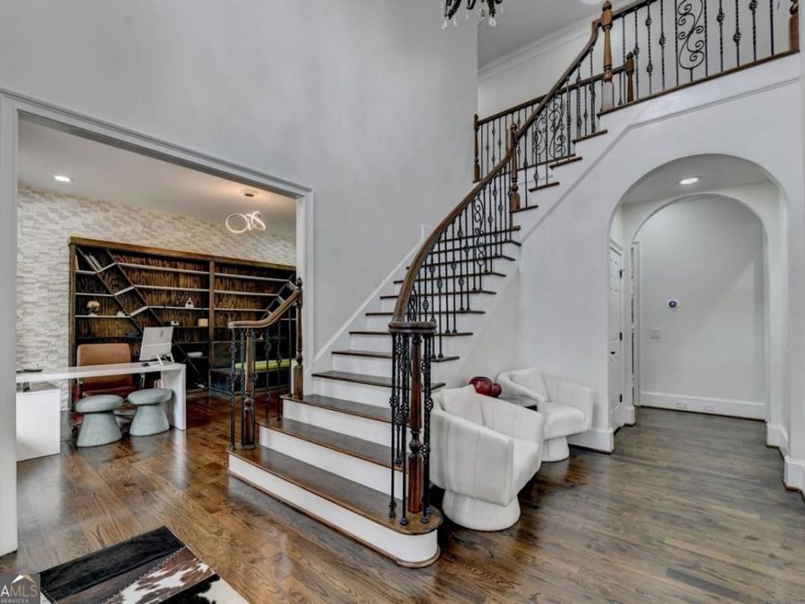 Property Image 4
