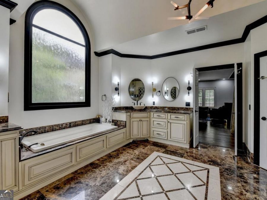 Property Image 47