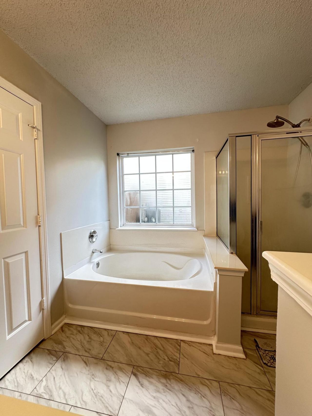 5059 Thornton Drive Photo 12