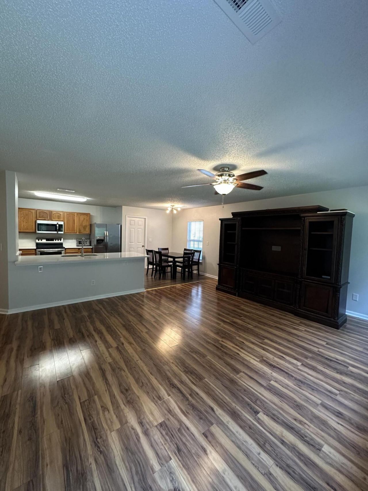 5059 Thornton Drive Photo 9