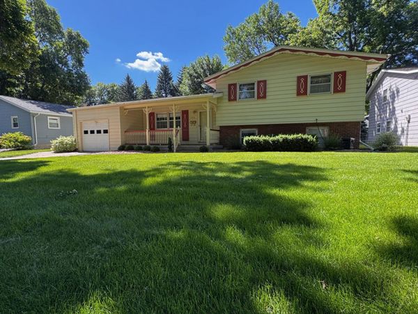 906 Birch Street, Marshall, MN 56258