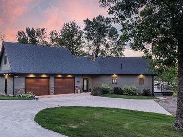 23619 180th Street, New Richland, MN 56072