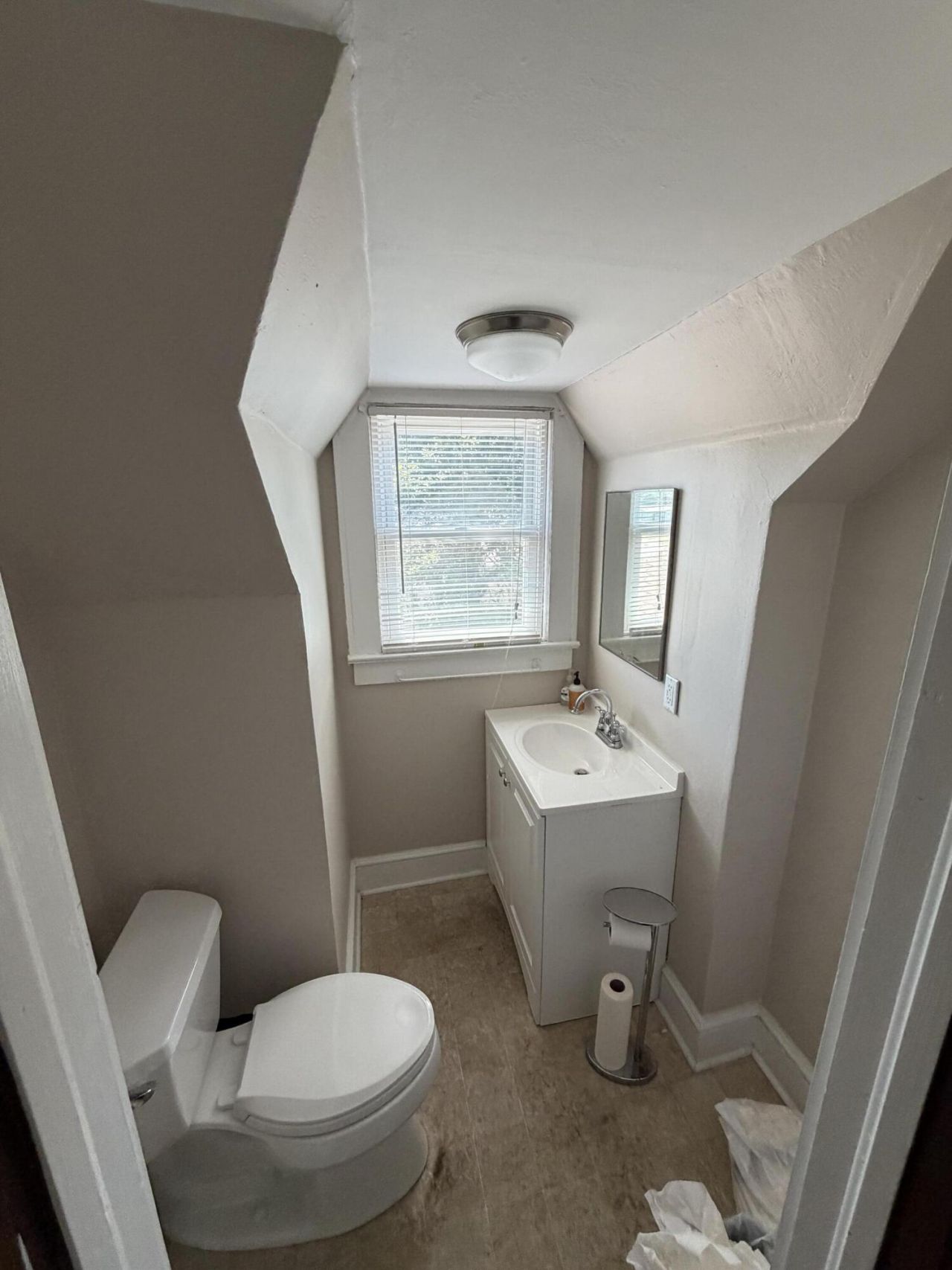1227 Yeamans Hall Road  Photo 11