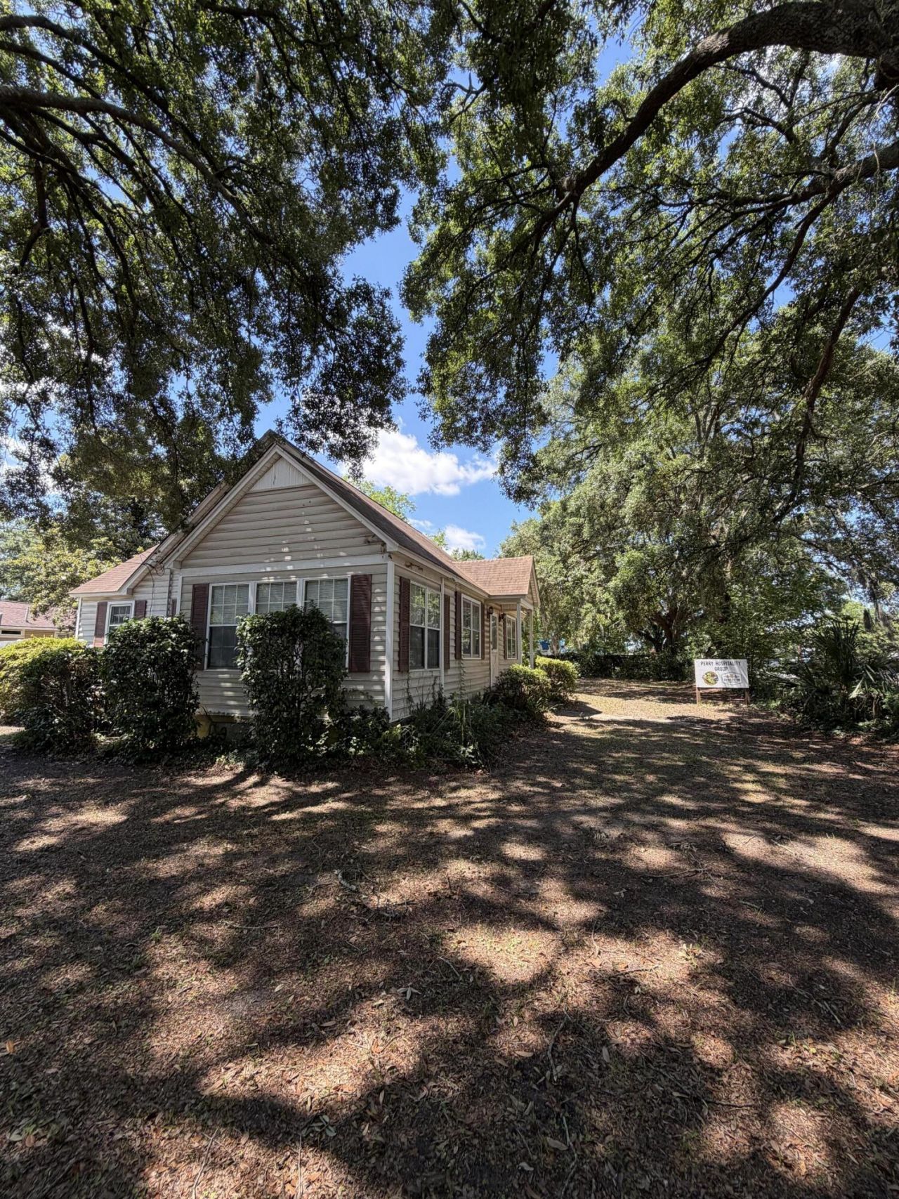 1227 Yeamans Hall Road  Photo 8