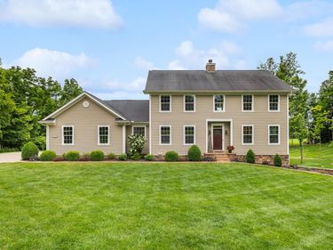 9596 Woodridge Circle , Fredericktown, OH 43019