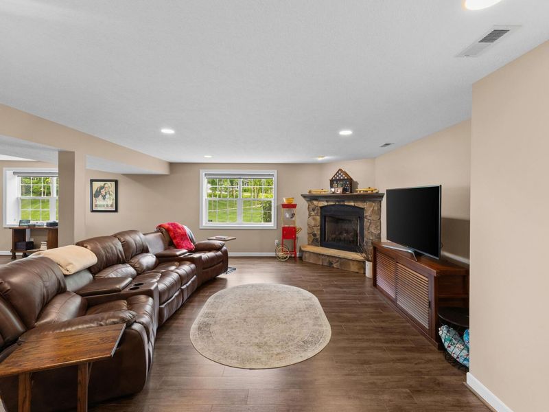 9596 Woodridge Circle , Fredericktown, OH 43019 Photo 45