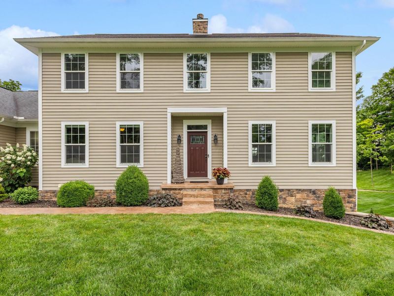 9596 Woodridge Circle , Fredericktown, OH 43019 Photo 6