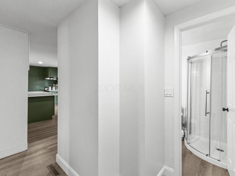 5044 Albany Drive, Columbus, OH 43232 Photo 15