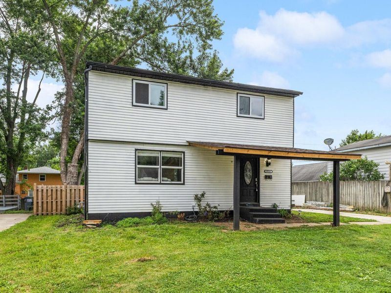 5044 Albany Drive, Columbus, OH 43232 Photo 2