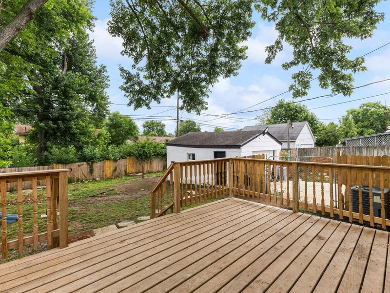 5044 Albany Drive, Columbus, OH 43232 Photo 32