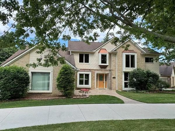 3440 Salem Drive, Rochester Hills, MI 48306