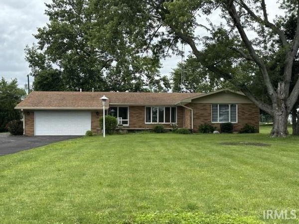 6536 S State Road 55, Oxford, IN 47971