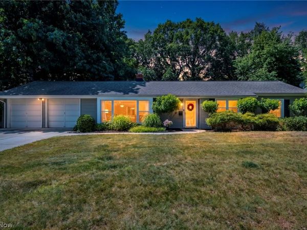 23111 Lincolnshire Drive , Bay Village, OH 44140