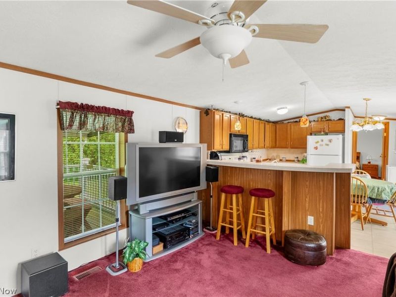 6886 Lindsley Avenue, Andover, OH 44003 Photo 15