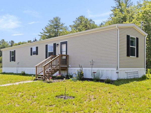 28 Wardtown Road, Freeport, ME 04032
