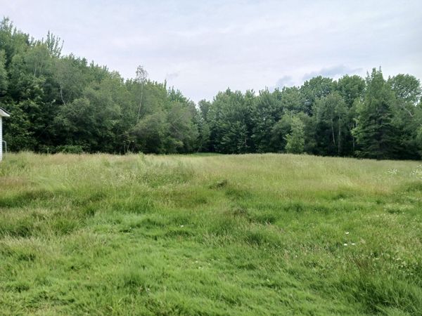 82 Dodge Road , Burnham, ME 04922