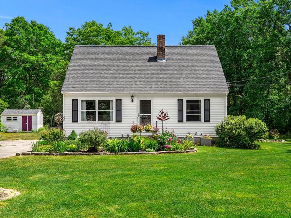27 Nottingham Drive, Sanford, ME 04073