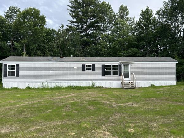 1535 Bangor Road, Clinton, ME 04927