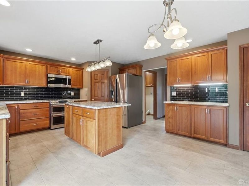 3859 Callaway Court, Bellbrook, OH 45305 Photo 12