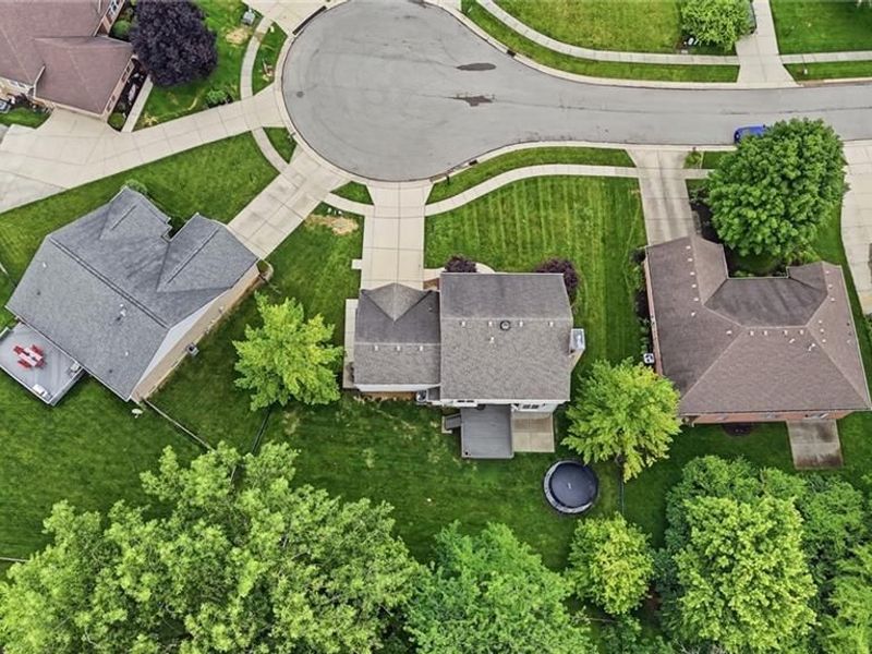 3859 Callaway Court, Bellbrook, OH 45305 Photo 4