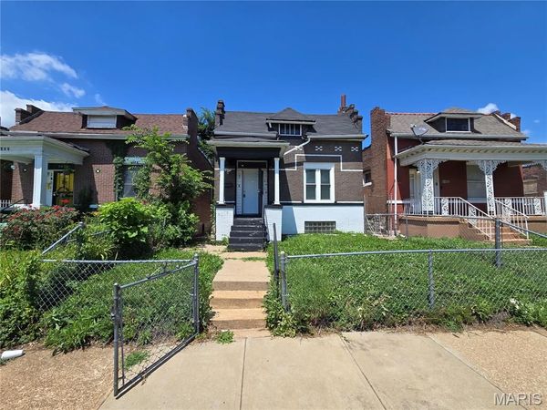 1403 Walton Avenue , St Louis, MO 63113