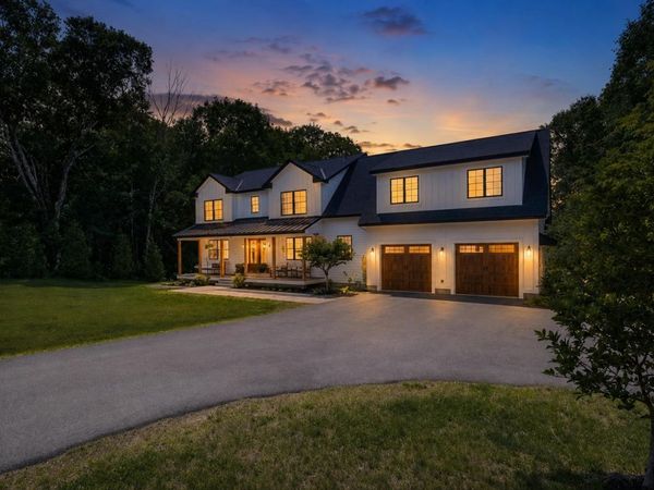 42 Old Centre Road, Deerfield, NH 03037
