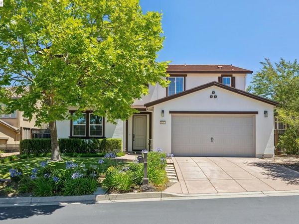 130 Benmore Dr, Hayward, CA 94542