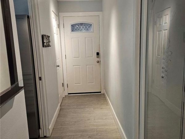 100 LOMA  #204 Avenue, Unit 204, Long Beach, CA 90803
