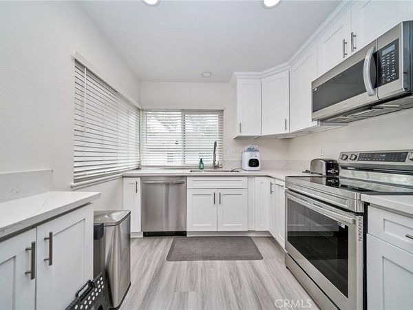 2346 Coventry Cir., #18, Fullerton, CA 92833