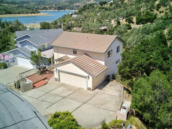 2537 Shoreline Road, Bradley, CA 93426