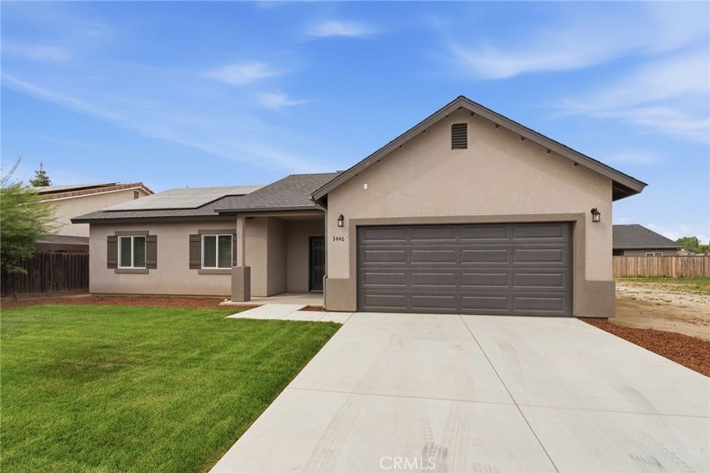 3446 E Grove Avenue, Visalia, CA 93292 Main Photo